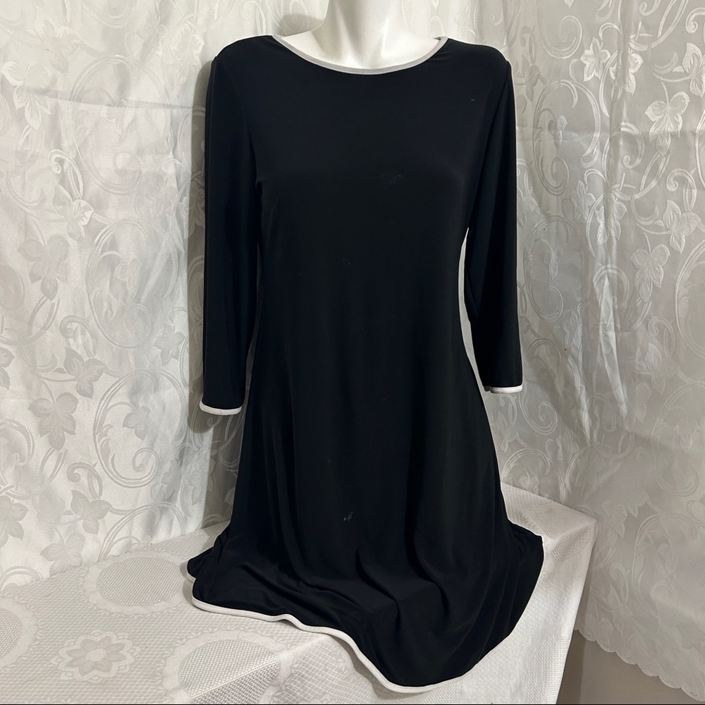 Nick and Nash Classy Black&White Long Sleeve Dress